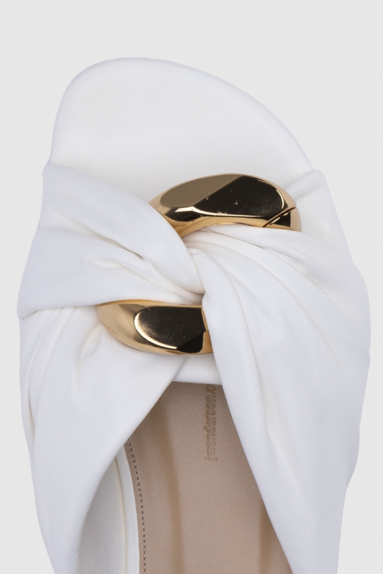 CORNER HEEL 103 White