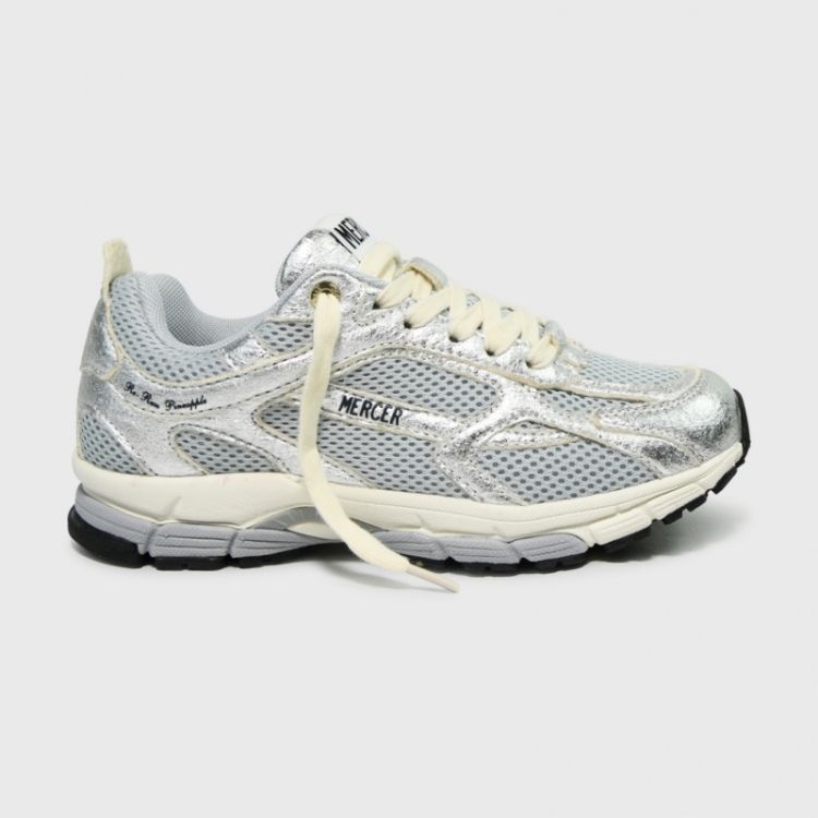 The Re-Run Pineapple 996 Silver