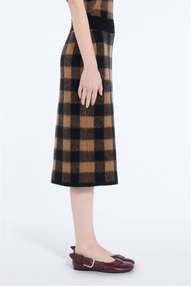 Knitted Skirt 3 Patterned