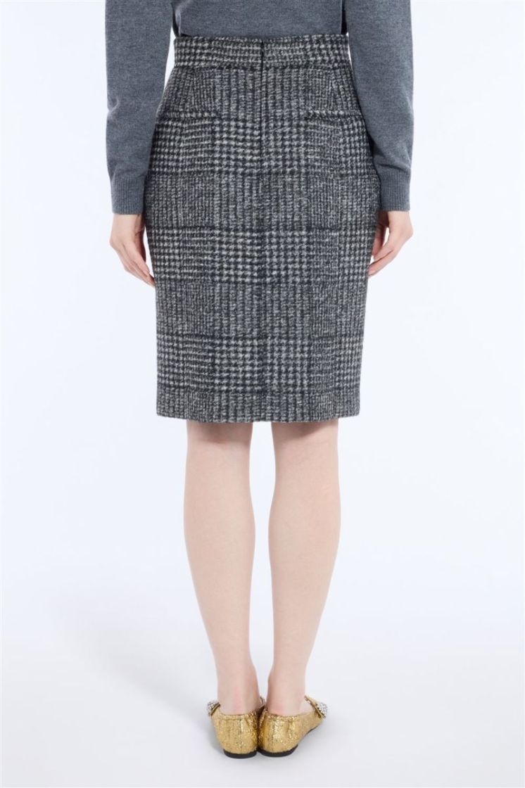 Woven Skirt Q981 Quadro-F.D
