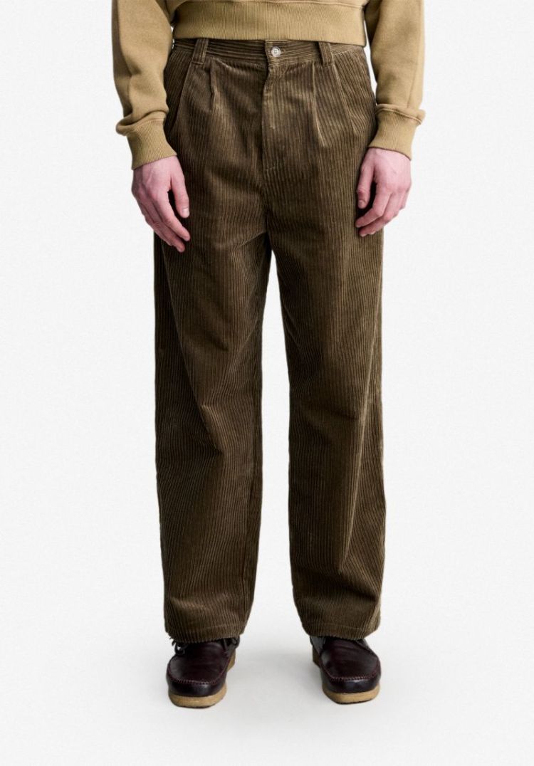 ricky BAE TAUPE