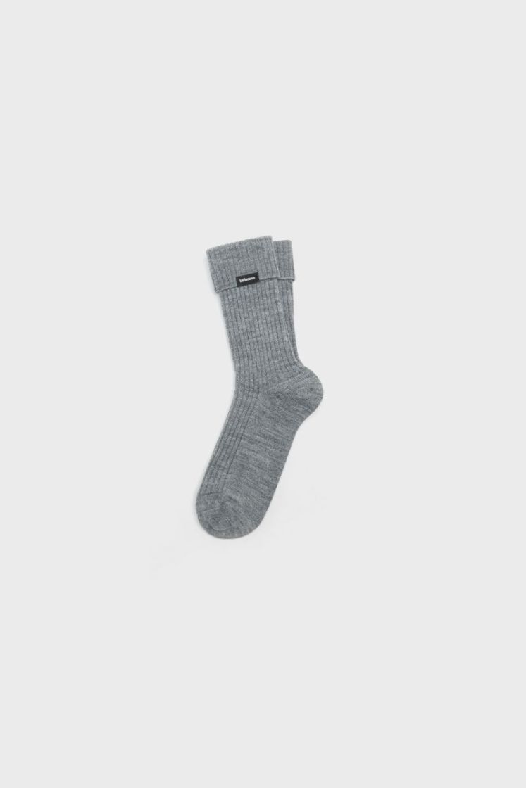 BANIY 8 H. GREY