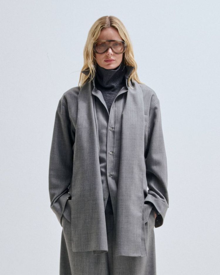 ANNE - GREY