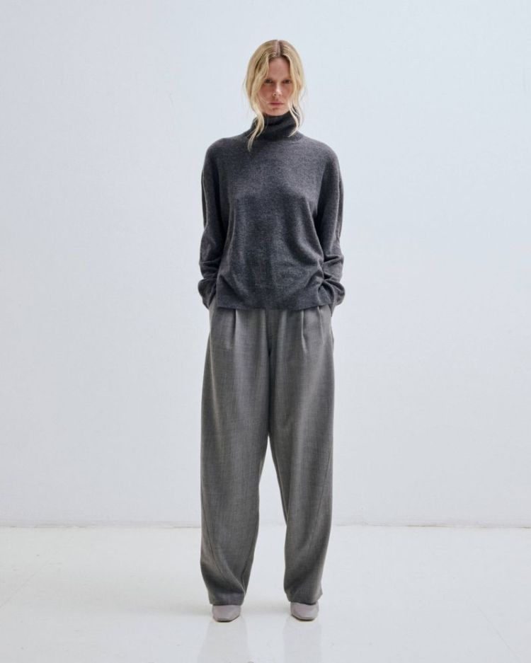 PHEBE - GREY