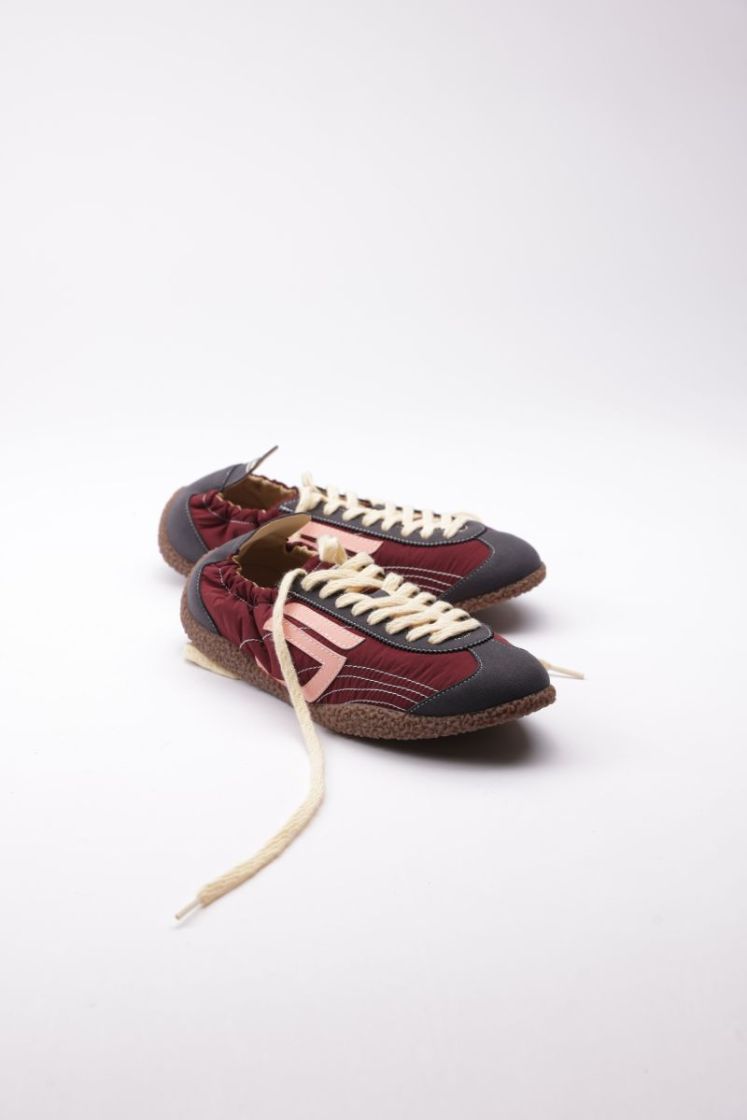 9.01 CORSAVINTAGE NYLON - RED VORTEX