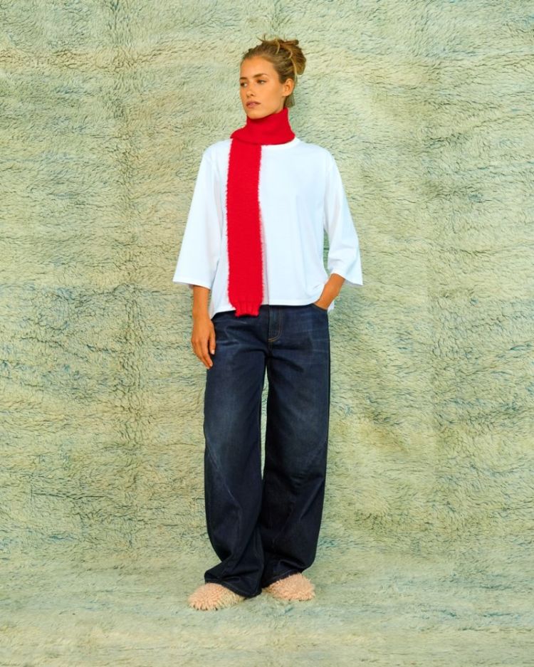 Otis 697 poppy red